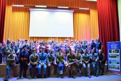 hist-9